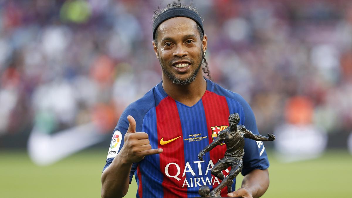 Ronaldinho Ungkap Best 11 Liga Champions